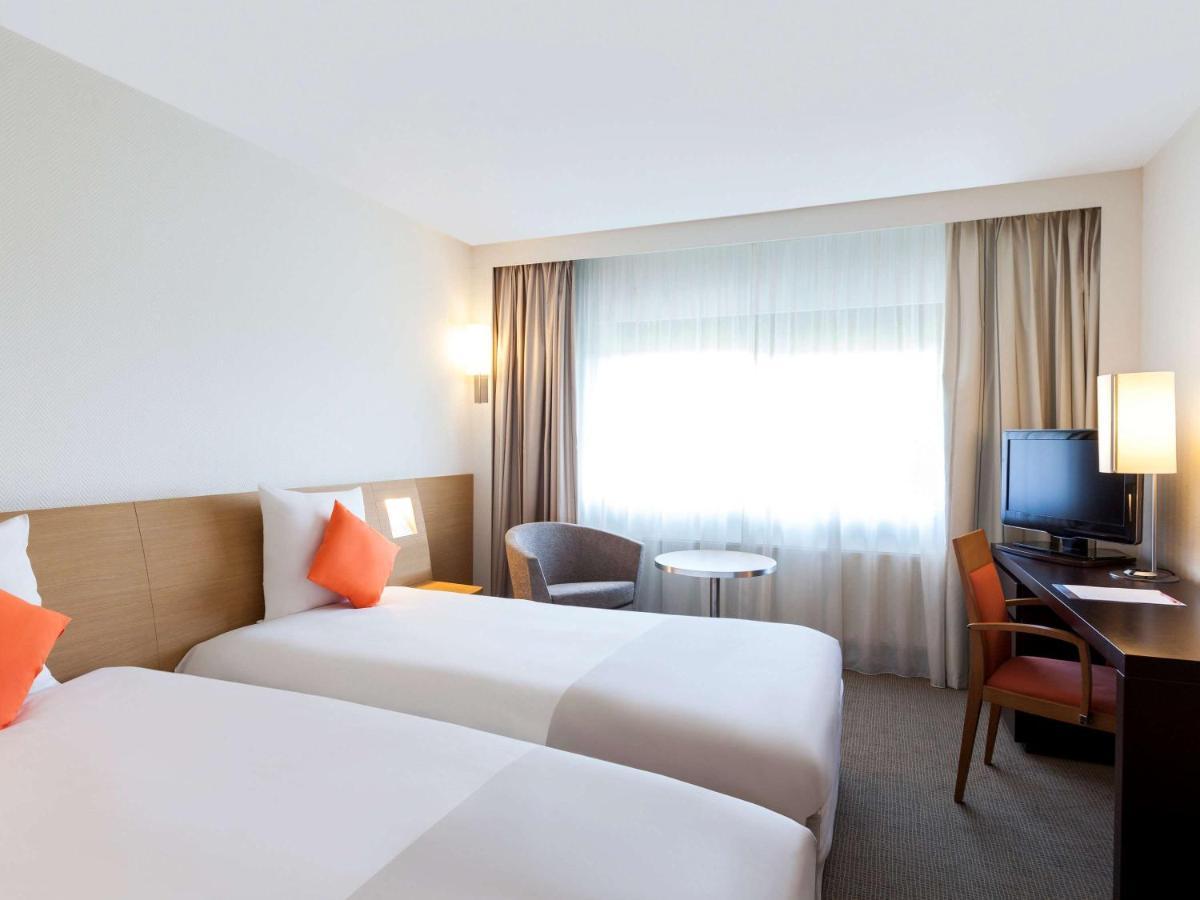 Novotel Konstantyna Zewnętrze zdjęcie